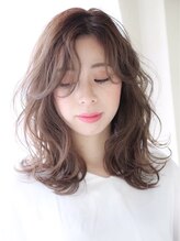 アヴァン ヘアリゾート 30代～40代/大人女性ミディアムヘア