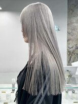 ソル ジングウマエ(SOL JINGUMAE)&nbsp;ミルクティーベージュローライトインナーカラーハイライト