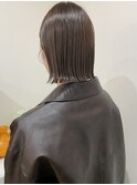 ぱつっとボブとアッシュベージュ