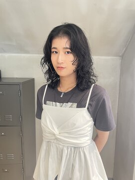 ニキータ(Nikiita) ミディアムパーマ 外国人風パーマ ニュアンスパーマ レイヤー