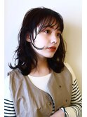 顔周りレイヤーで透け感ミディアム