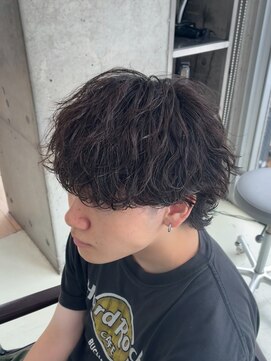 フィフス(fifth) マッシュウルフ×波巻きスパイラルパーマスタイル