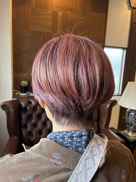 ボウベルズ ヘア アンド メイクアップ ドレッシング Bowbells hair&make up dressing ショートボブのアクセントカラー