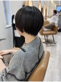 大人可愛いマッシュボブ顔まわりレイヤー艶髪