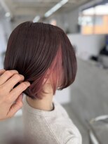 ツーバイヘアーズチーク(2 by hair. s chic) ショートボブ×インナーカラー