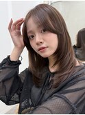 美髪ワンカールレイヤーミディアムヘア　ラベンダーベージュ