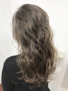 ヘアースタジオ ゼン(hair studio Zen) 外国人風ハイライトMIX