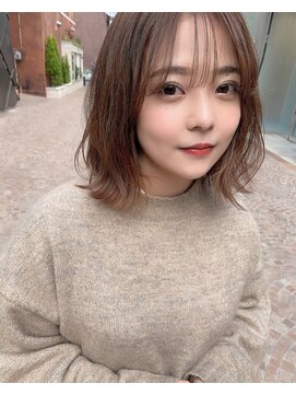 グレース(GRACE) ナチュラル外はね大人ミディ 担当大山