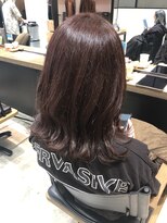 ビヨウシツ ポスタ&nbsp;チェリーレッド×ミディアムボブ　正木ゆかり