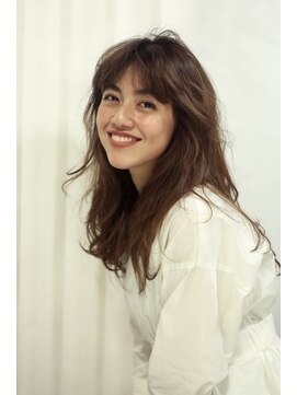 マグノリア オモテサンドウ(MAGNOLiA Omotesando) ラフなウェーブパーマでイメチェン！・・・HINATA