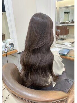 ネオリーブアイム 横浜西口店(Neolive aim) 韓国ロング 毛流れつくる顔まわりレイヤー【横浜】