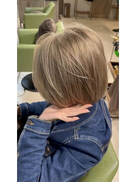 アクトワン(Act.1) ナチュラルシャドールーツ