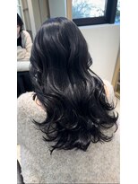 アム 表参道(am)&nbsp;小顔薄めバンググレージュレイヤーロング前髪パーマ黒髪