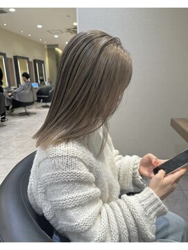 ケンジ 横須賀中央(KENJE) グレージュカラー