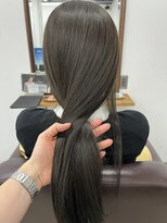 ヘアーアイストゥーレ(HAIR ICI TRE)&nbsp;オリーブグレージュ　ベージュ　髪質改善　ロング　担当阿知波