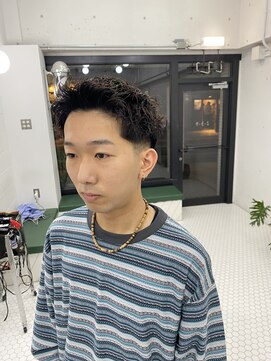 ウェルネス(Wellness) スキンフェード　ナチュラルショート