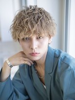 オーバー 町田店(OVER)&nbsp;マッシュウルフ×ハイトーンカラー【町田/メンズカット】