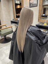 サニー 渋谷(SUNNY)&nbsp;バレイヤージュ、ハイライト、レイヤーロング、グレーベージュ