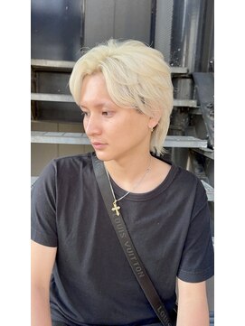 ジゼル(gisele) 【10～20代にオススメ】ホワイトブロンド