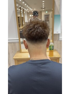 ファースト 秦野店(First) メンズ/フェードカット/アップバング/秦野駅
