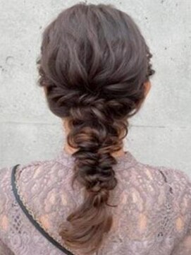 ピノ ウメダ(Pinot UMEDA) #編み込みヘア　#パーティヘア