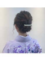 イーチエフ(each f.)&nbsp;【井出 朱音】ゆるふわシニヨン