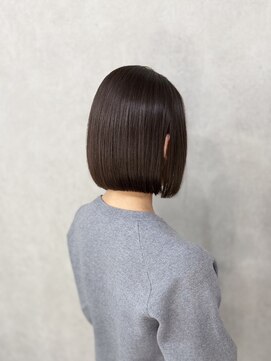 フランチェスカドットボブ(francesca.bob) 大人ボブ×アッシュブラウン【渡辺俊弥】梅田