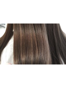 モードケイズエミュー(MODE K's eau) ハイライト　フェザーロング　クラシカル　アッシュ　アプリエ