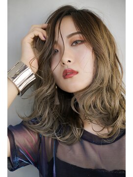 リック(Ric by KENJE) バレイヤージュ×グレージュ☆