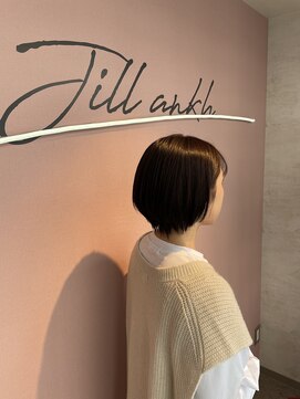ジル アンク(Jill ankh) 《Jill ankh姫路駅前》縮毛矯正で美髪矯正♪艶感くびれショート
