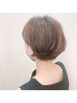 ディーボーイ 下通本店(D-BOY) ショートボブ/イルミナカラー/カスタムトリートメント