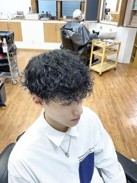 リベルタネオヘアー(LIBERTA NEO HAIR) 波巻きパーマ