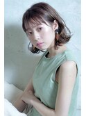 ペールベージュセクションカラーグラデーションカラー外ハネボブ