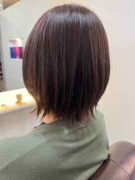 レイルバイエクラート 大宮西口店(REAIL by ECLART) ピンクカラー X 外はねショート