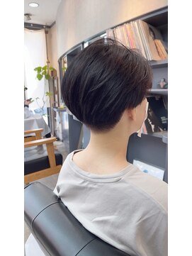 オト(oto) レディース刈り上げショート 黒髪
