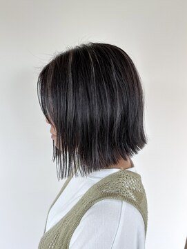 グート ヘアーメイク(gut HAIR MAKE) 外ハネ ぱつっとボブ グレーハイライト 外国人風ハイライト