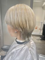 オナー(honor)&nbsp;20代30代40代大人可愛い小顔ショートマッシュウルフカット