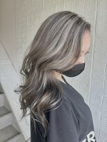 クラウド ナイン ブランシュ(CLOUD Nine blanche) 透け感ハイライトカラー