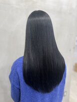 シウン(SIUN.)&nbsp;☆ブルーブラック×髪質改善高濃度水素トリートメント☆