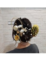 トット(totto)&nbsp;ルーズシニヨンスタイル