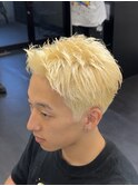 ハイトーンスパイキーショートメンズ刈り上げ骨格矯正カット