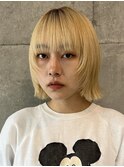 ブロンドカラー/顔まわりレイヤー/ウルフカット