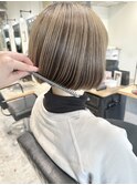ショートボブ/ぱつっとボブ/ハイライト/デザインカラー/髪質改善