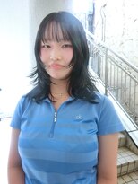 ノラ シブヤ(NORA)&nbsp;黒髪ウルフハッシュカットハイレイヤーミディアムレイヤー