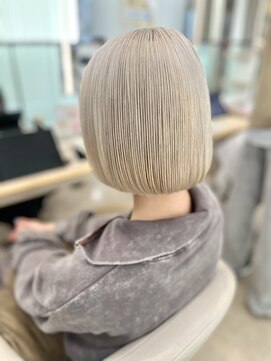 オルヴァ(Orva) ホワイトベージュ