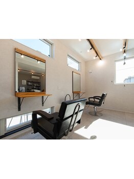 大型店が苦手な方におススメ◇自分だけのプライベートサロンで居心地の良い空間が魅力的♪