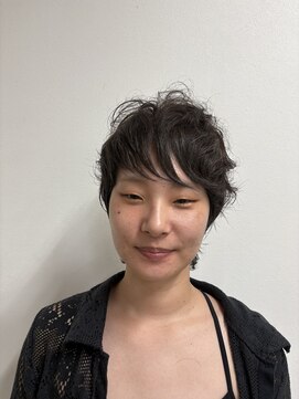 ティティ(titi) ウルフなショート