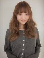 レジナヴィータ 栄(Reginavita)&nbsp;顔周りカット ブラウンベージュカラー ブリーチ ハイトーン 20代