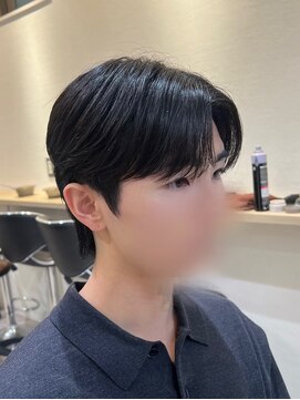 アイトーキョー 横浜(AI TOKYO) スーツの場面にも使えるコンマバング