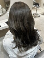 ベル サウス(BHEL south)&nbsp;津市ロングレイヤーカットハッシュカット透明感カラー重めロング